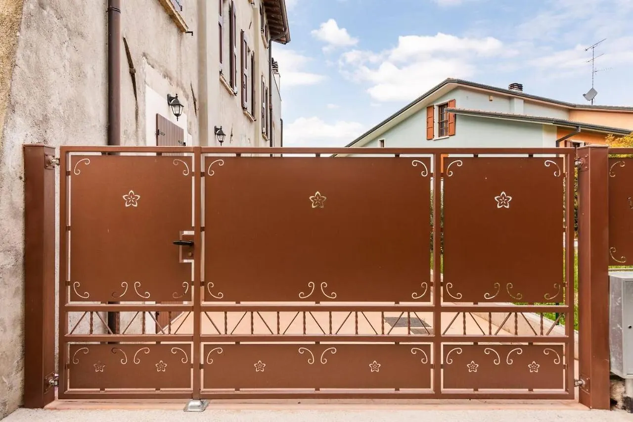 La Cascina Bed&Breakfast Desenzano del Garda Bed & Breakfast