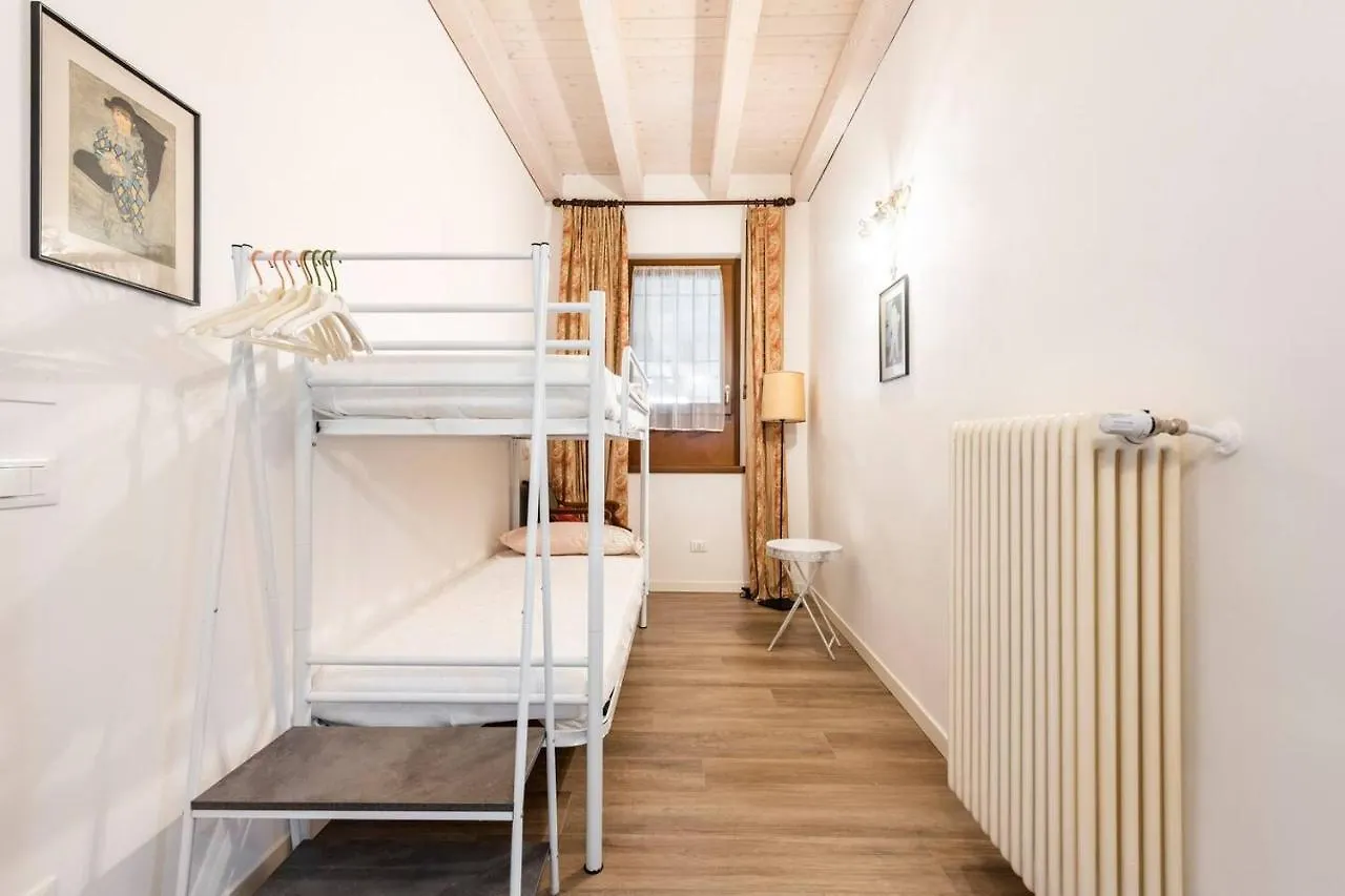 Bed & Breakfast La Cascina Bed&Breakfast Desenzano del Garda Italia