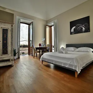 https://suite-del-centro-lecce.lecce-hotels.com