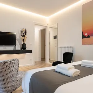 https://4seasons.sicilyhotelsitaly.net
